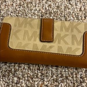 Michael Kors wallet